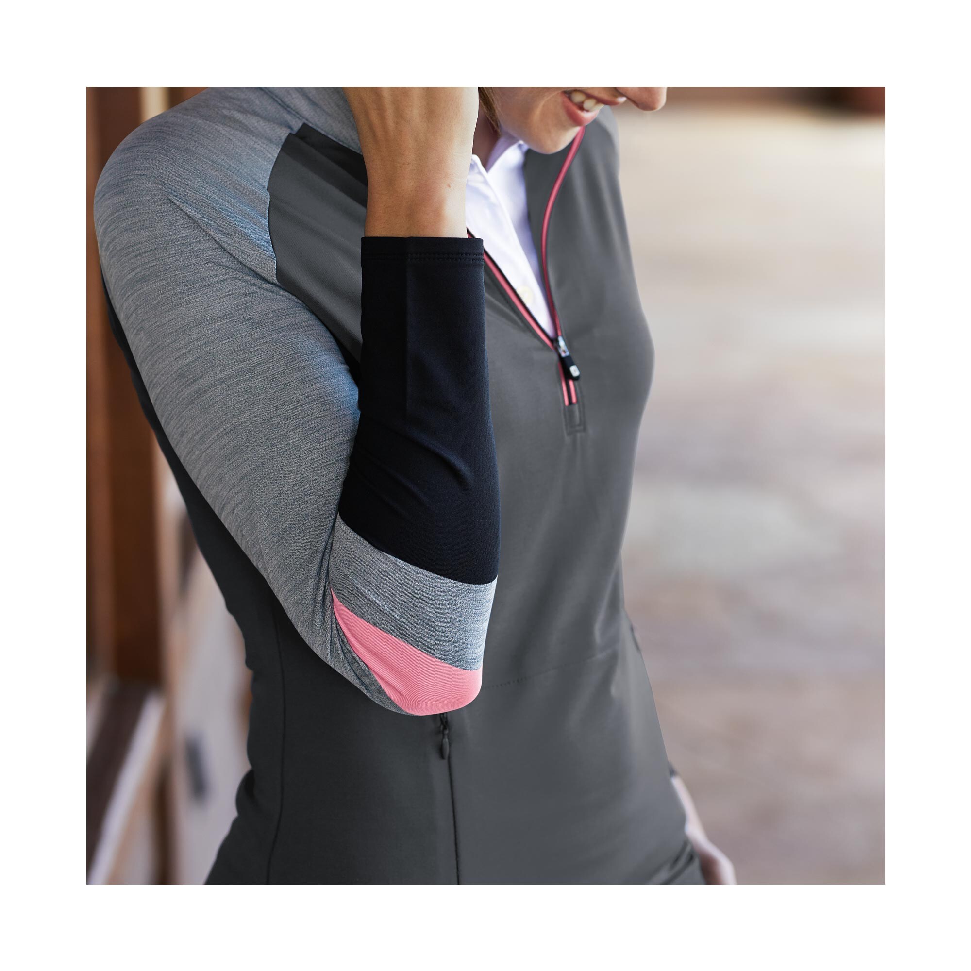 Half-Zip Stripe Engineered Sleeves  Women