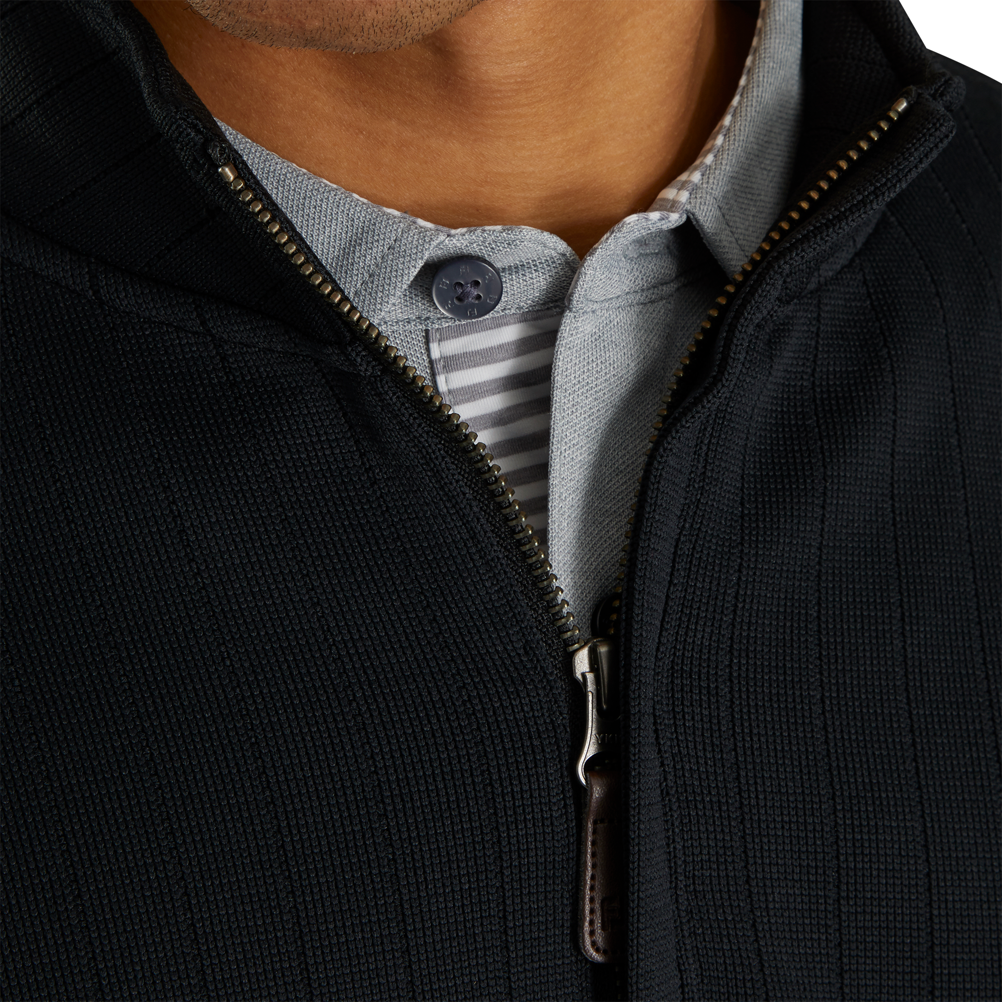 Drop Needle Half-Zip Gathered Waist